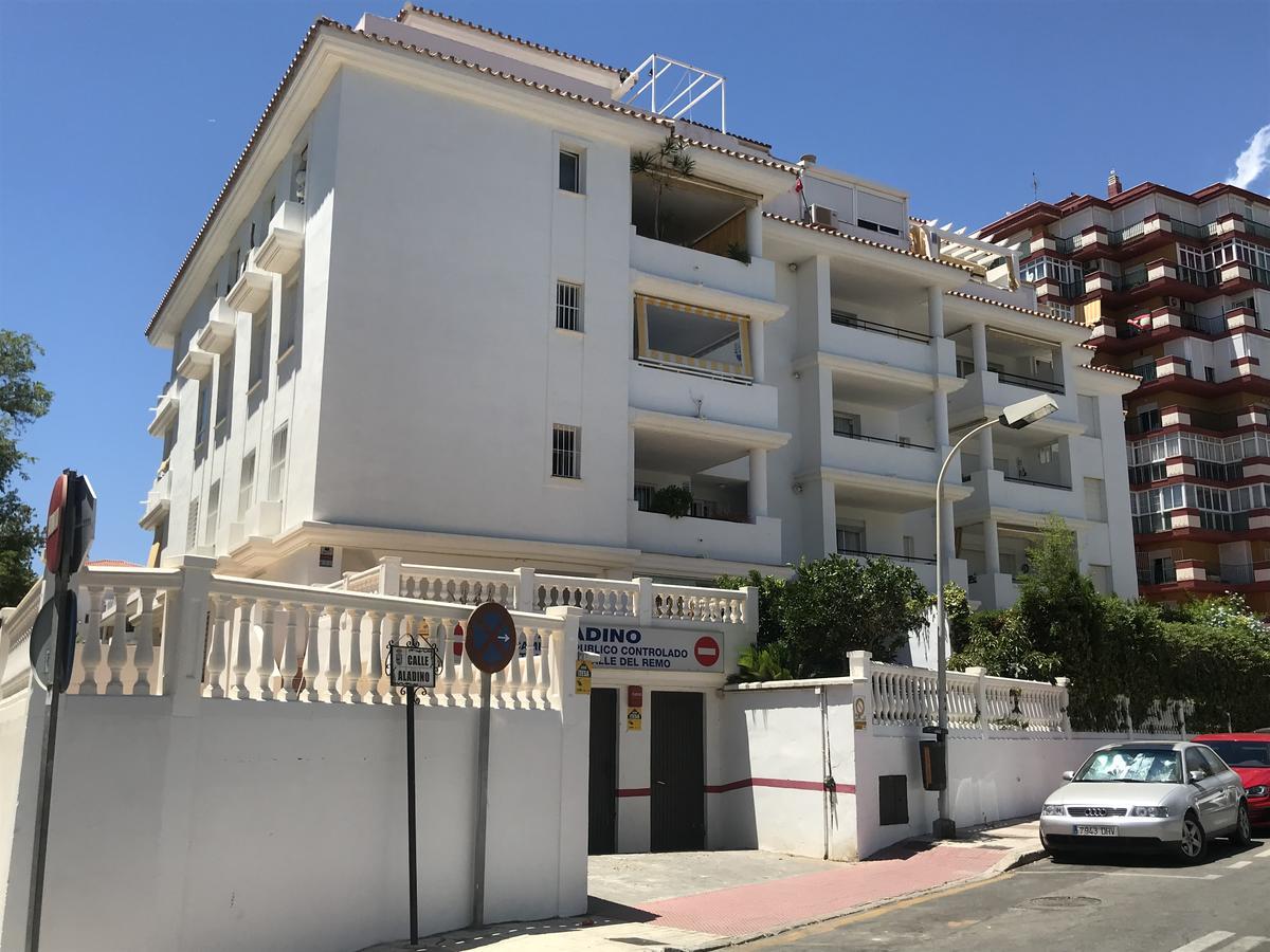Apartamento Los Nidos 托雷莫利诺斯 外观 照片