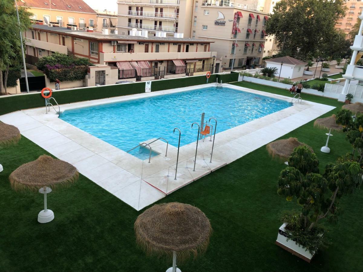 Apartamento Los Nidos 托雷莫利诺斯 外观 照片